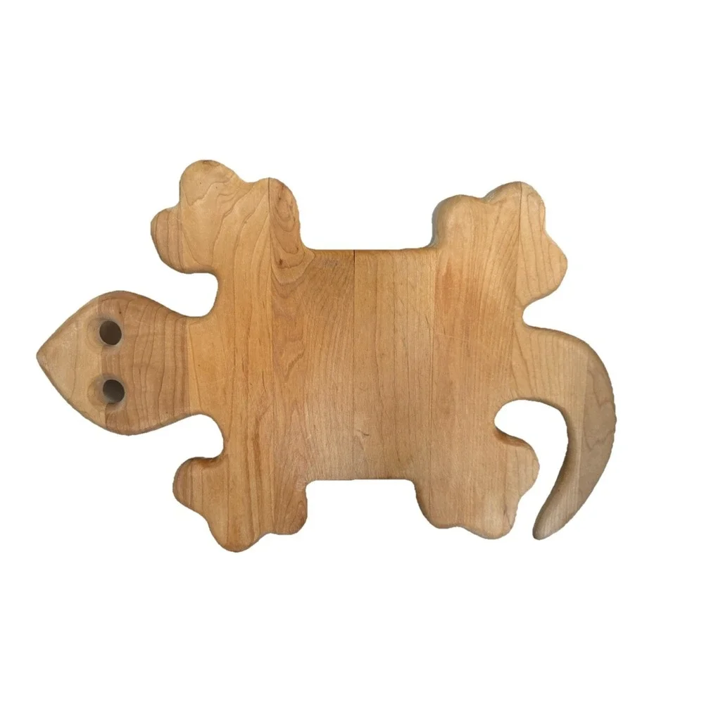 LIZARD Gecko shaped HEAVY Primitive Wooden Farmhouse Cutting Board 18